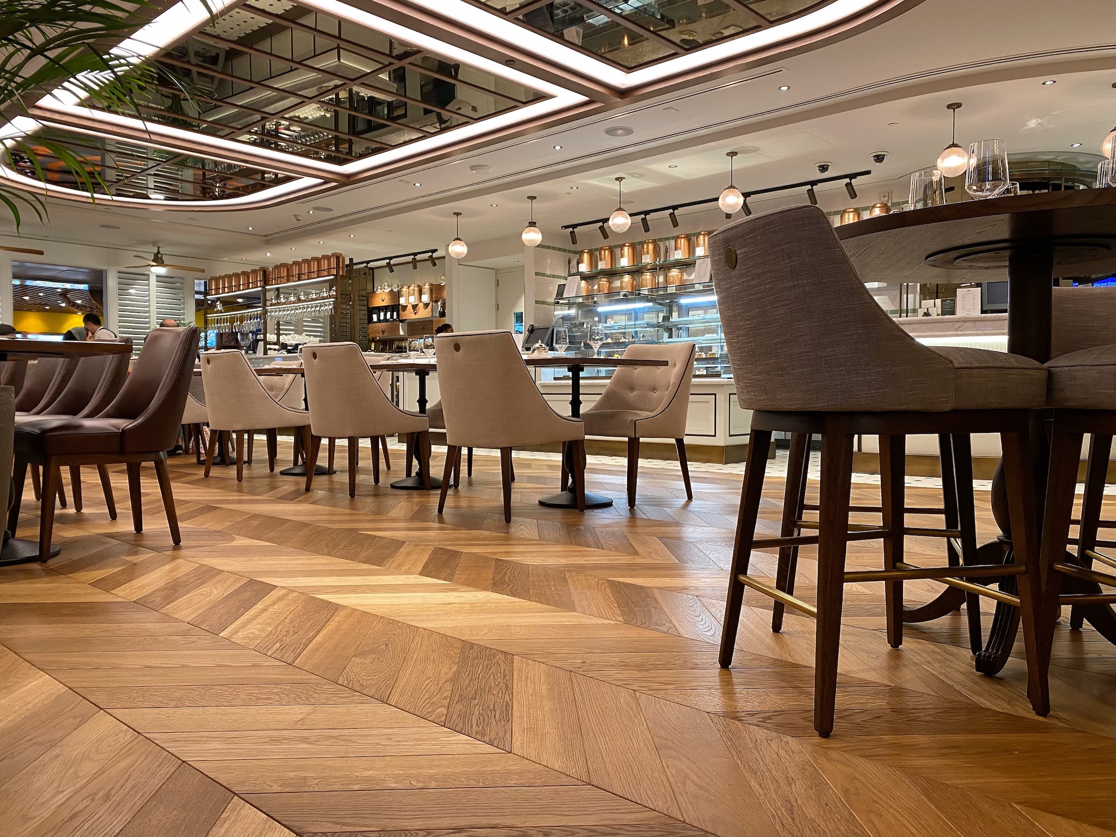 Harrods Tea Room, Qatar